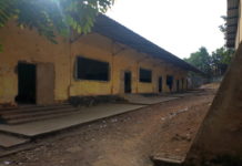 Kindia : un lycée sans portes et fenêtres