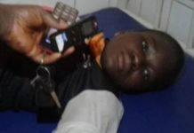 Kindia: une jeune fille tombe en syncope suite à un coup de tête d’un policier