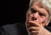 Bernard Tapie et son épouse ligotés et frappés pendant un cambriolage