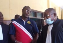 Cour d’Appel de Conakry / réaction du Colonel Mamadou Alpha Barry : « Vous avez vu on m’empêche de communiquer parce qu’ils savent que je vais dire la vérité »