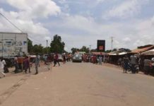 Boffa/Limogeage du Préfet Tidiane Soumah: des jeunes barricadent la route nationale et exigent son retour