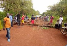 Boké/Urgent: des manifestants bloquent l’accès d’une société