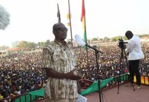 Kankan: devant une impressionnante foule, Alpha Condé fait de nouvelles promesses