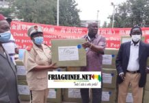 Fria: Seydouba Bangoura offre 60 000 masques, 80 thermoflashs et 100 tenues de protection contre la Covid-19