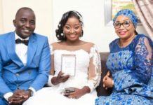 Halimatou Dalein au mariage d’Arfamoussaya Macka : « En Guinée, nous avons besoin d’un homme comme M. Diaby »