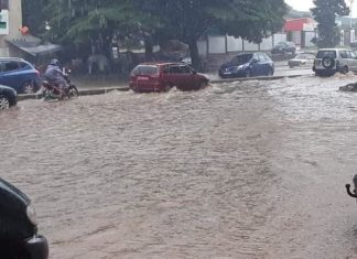 Pluies diluviennes : L’AGUISER lance une alerte contre des risques élevés sur plusieurs axes routiers