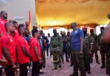 Le colonel Mamadi Doumbouya au Syli national : ‘’À travers vous, l’on doit sentir la grandeur du peuple de Guinée’’